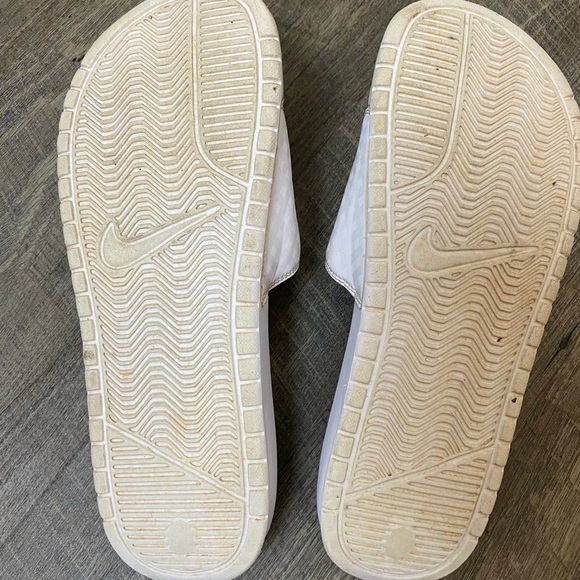 Nike Benassi JDI White Slide Sandals - Picture 4 of 11